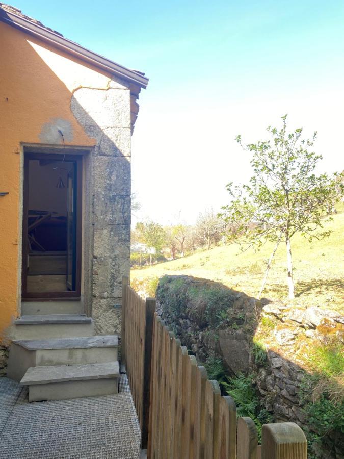 Villa El Viejo Molino Lugo Esterno foto